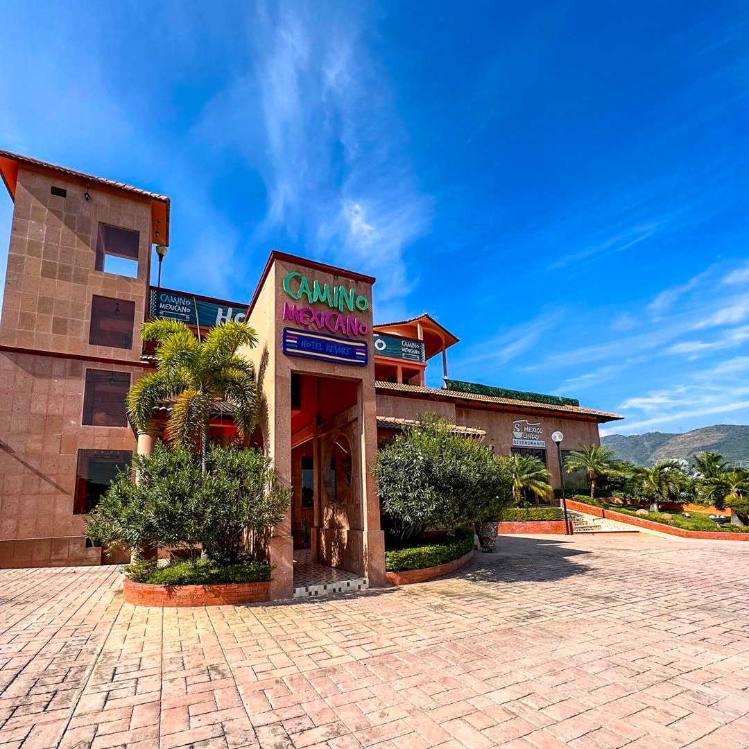Camino Mexicano Hotel and Resort